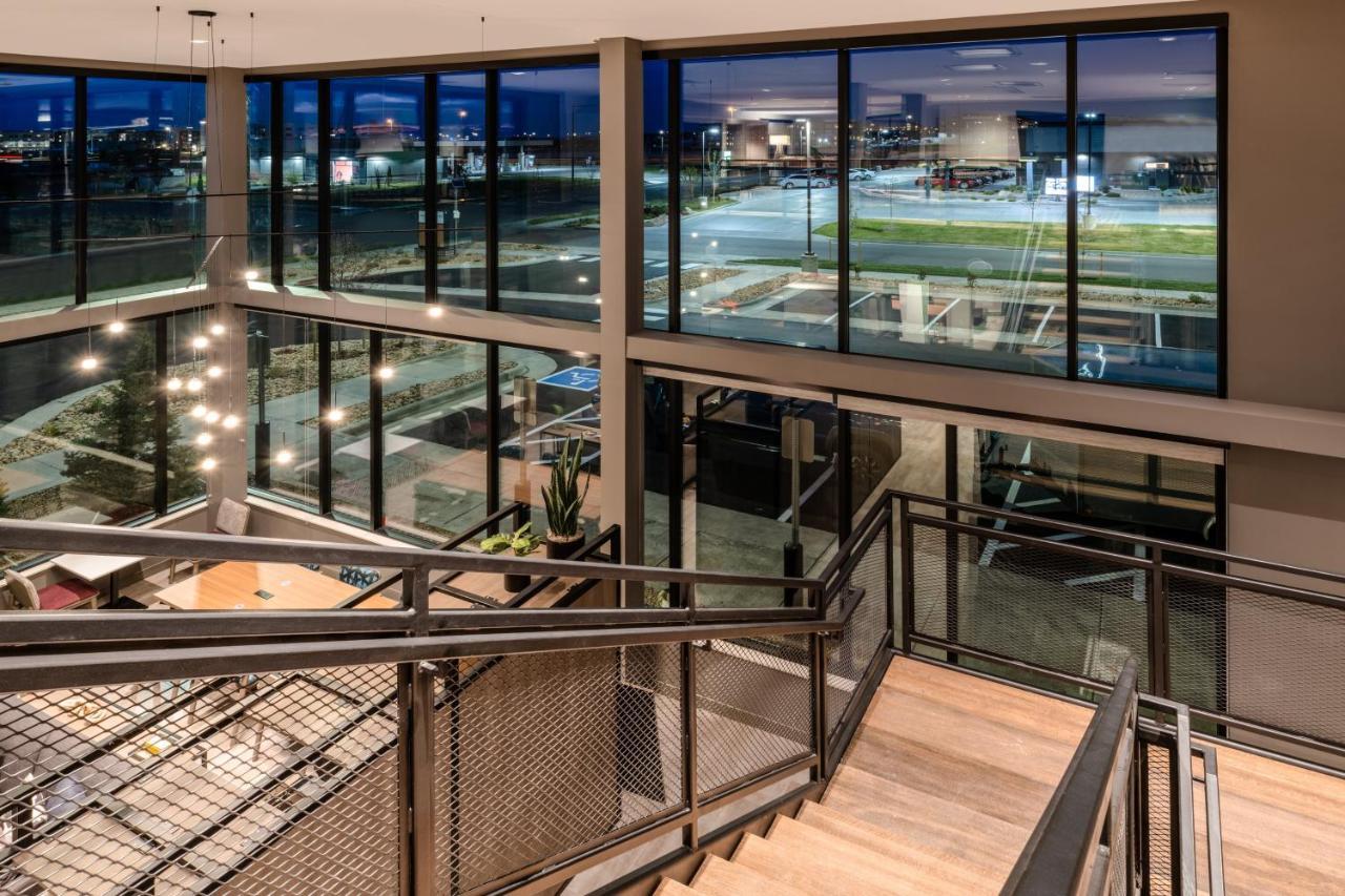 Atwell Suites - Denver Airport Tower Road By Ihg Eksteriør bilde