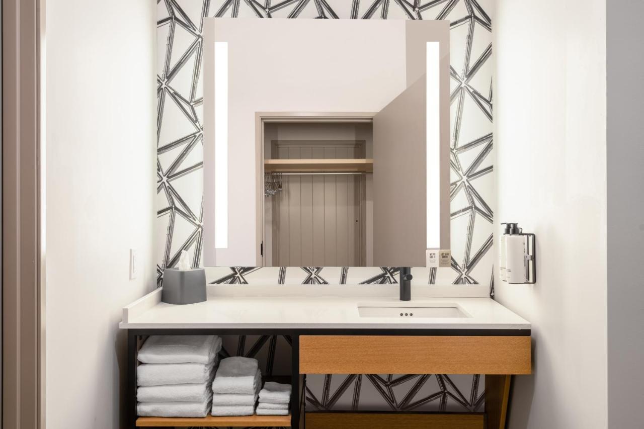 Atwell Suites - Denver Airport Tower Road By Ihg Eksteriør bilde